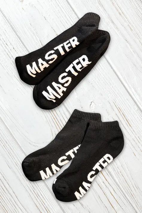 Black and White "MASTER" Ankle Socks by Maskulo, thick material, one size fits most (EU 38-43), featuring "MASTER" wording on the sole.
