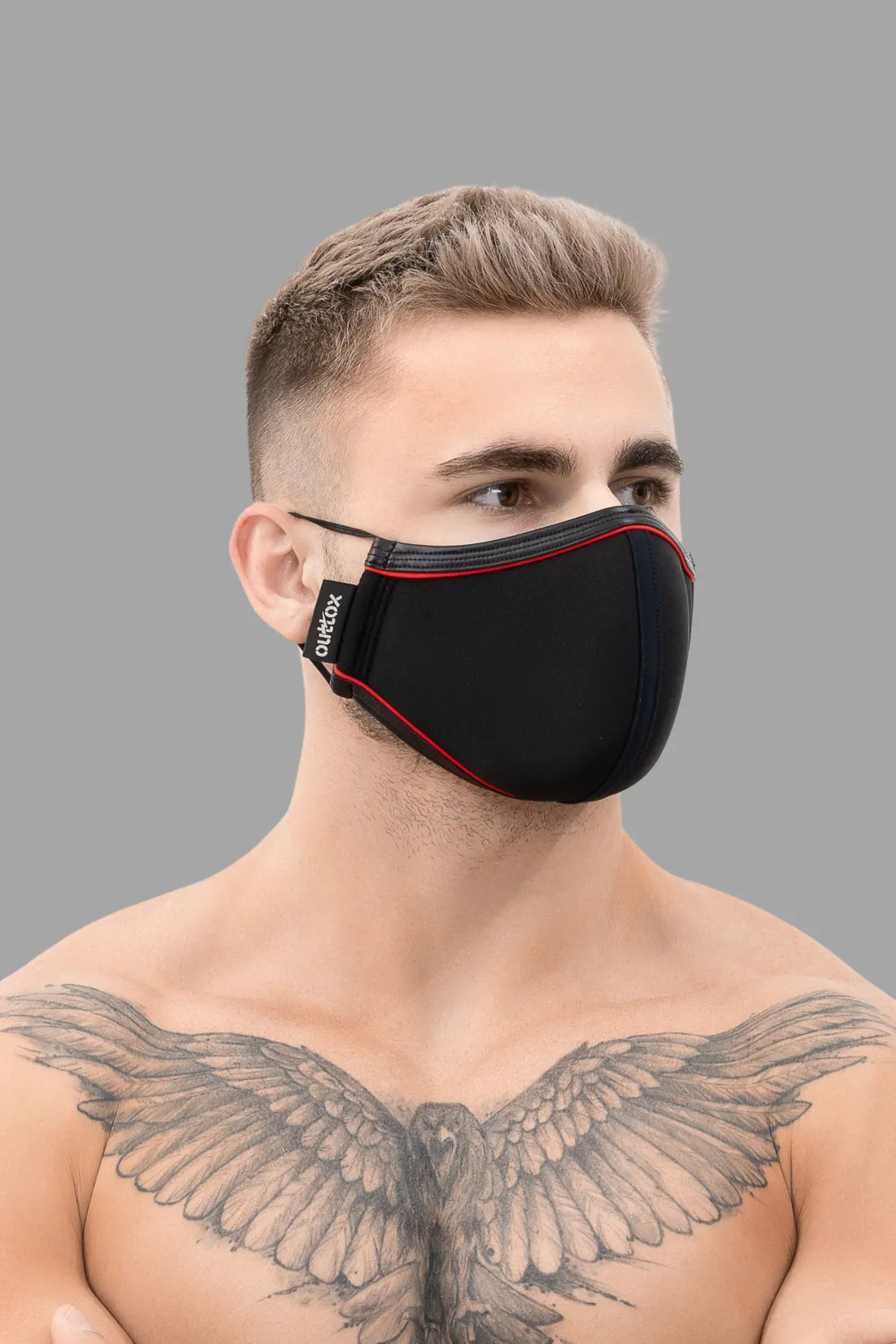 Outtox. Dagelijks masker. Zwart+Rood