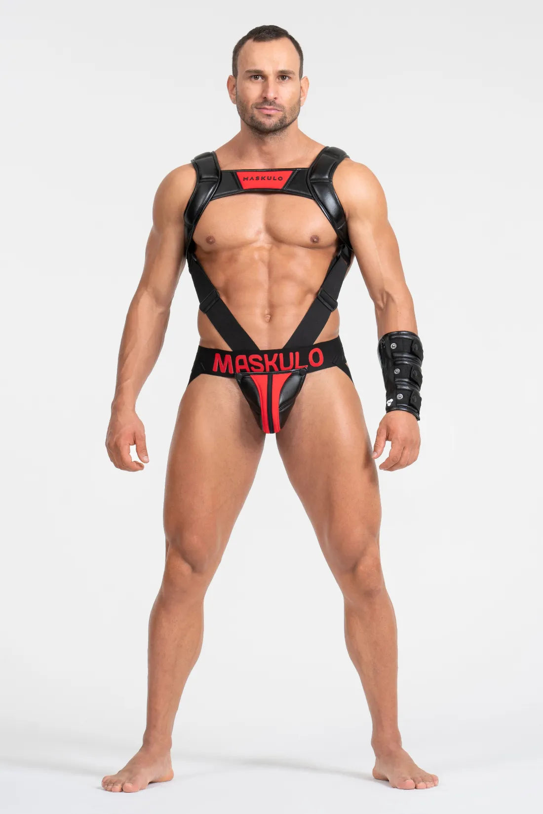 Body Harness mit Push-up Effekt. Schwarz und Rot