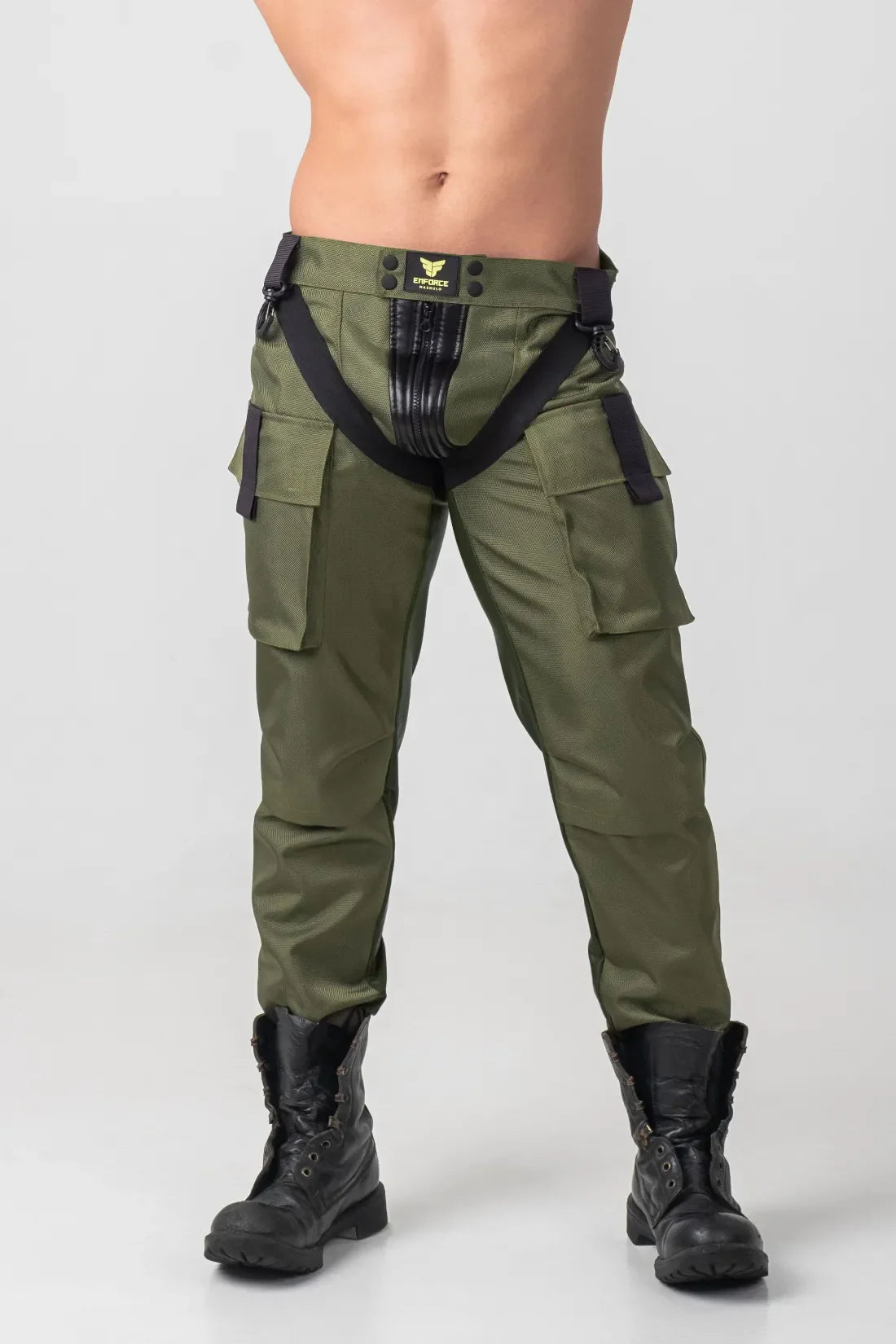 EnForce. Broek met tweezijdige ritssluiting. Groen &