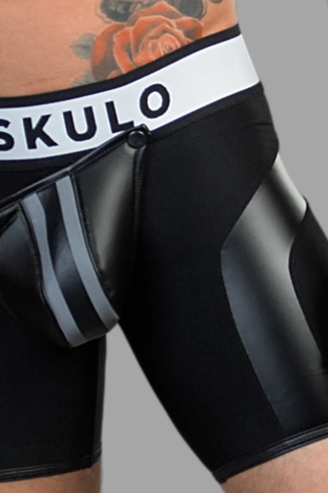 Youngero. Herren-Radhose. Codpiece. Hinten offen. Schwarz