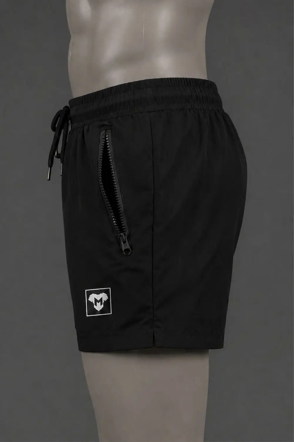 Jedd Synther Weiche Shorts mit Reißverschlusstaschen. Schwarz